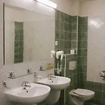 Plaza Hotel 4*