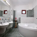 Hotel Plaza 4*