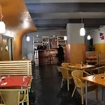 Plaza 4*