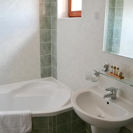 Hotel Plaza 4*