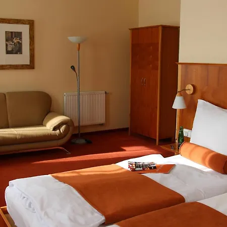 Plaza Hotel